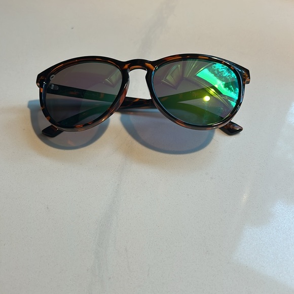 Knockaround Sunglasses - Picture 4 of 6